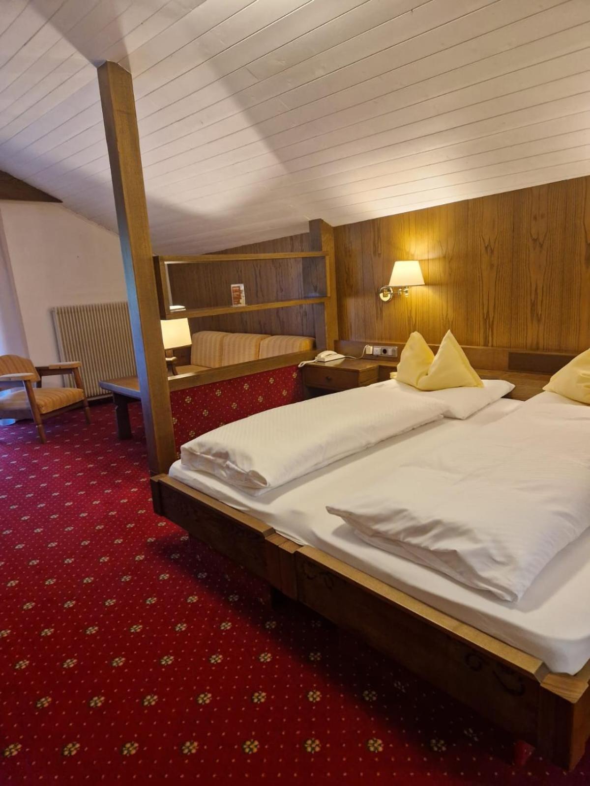 Hotel Am Wolfgrubenersee Soprabolzano Bagian luar foto
